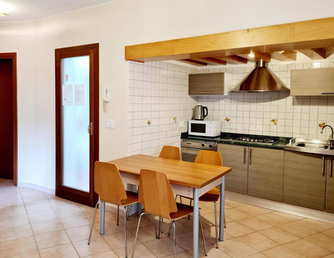 شقة Casa Colonna مونتيجروتو تيرمي المظهر الخارجي الصورة